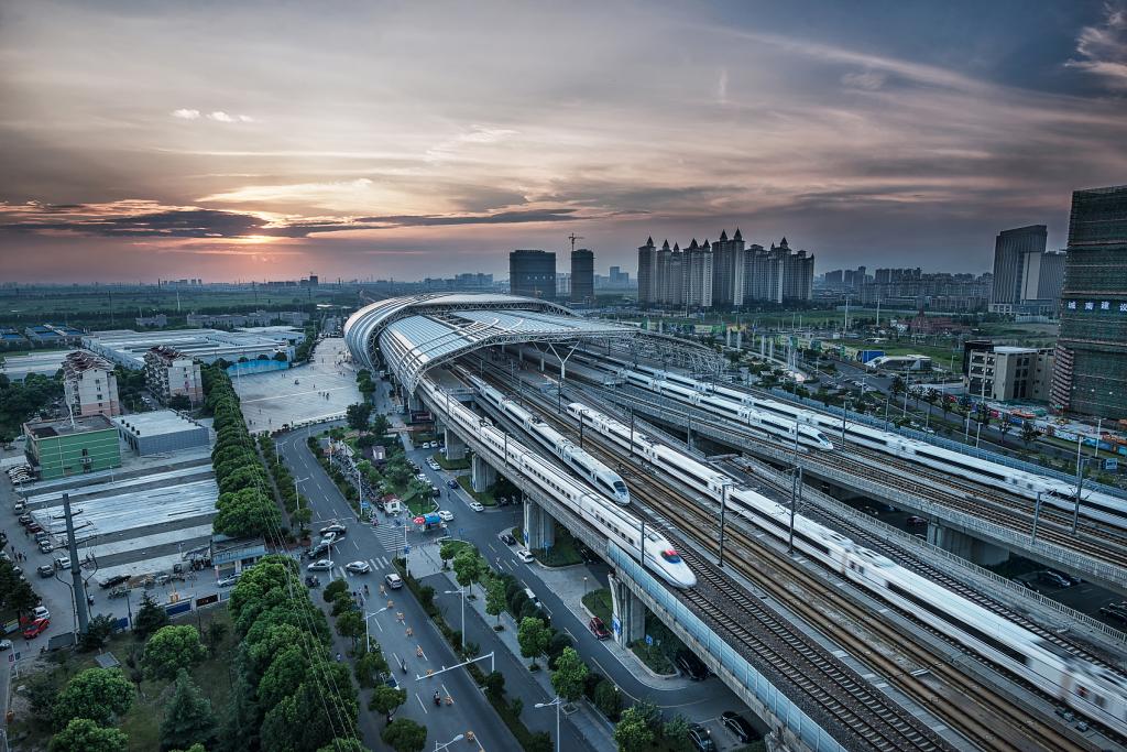 北大pg电子模拟器刘俏：五中全会转达了哪些主要信号？？？