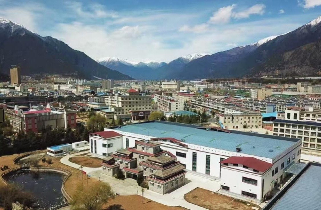 56EE4DA79808813C1399ED92446_A98A1CC2_32D8E